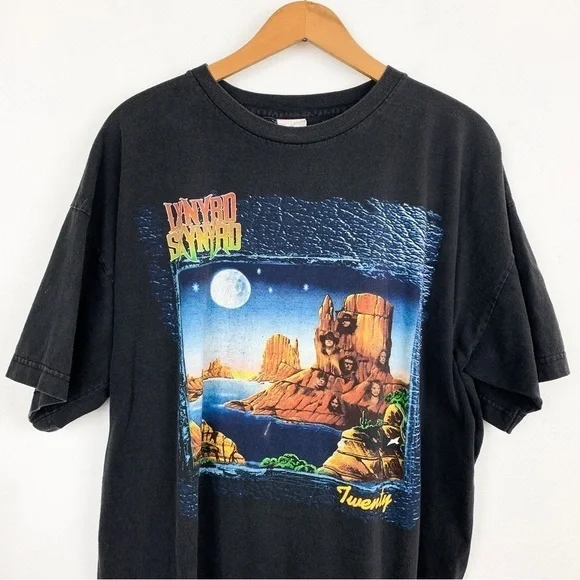 Vintage Lynyrd Skynyrd "Twenty" Album Cronies T-Shirt Sz L - Picture 2 of 12